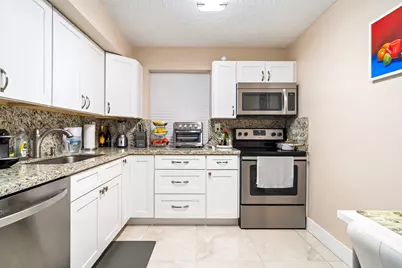 2000 Atlantic Shores Boulevard #410, Hallandale Beach, FL 33009 - Photo 27