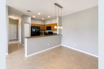9064 Plymouth Place #9064, Tamarac, FL 33321 - Photo 7