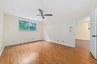 3170 Holiday Springs Blvd, Margate, FL 33063 - Photo 13