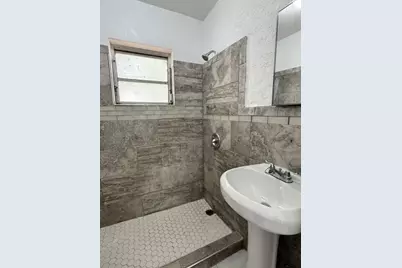 554 W 1st Street, Riviera Beach, FL 33404 - Photo 9