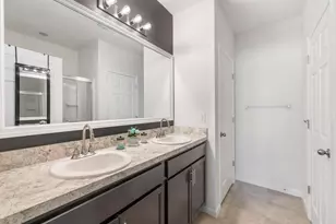 10057 SW Newberry Ave, Port Saint Lucie, FL 34987 - Photo 9