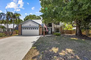 2250 SE Country Club Ln, Stuart, FL 34996 - Photo 35