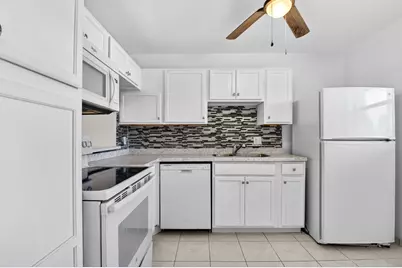 201 Oxford 600, West Palm Beach, FL 33417 - Photo 3