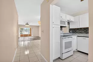 201 Oxford 600, West Palm Beach, FL 33417 - Photo 9