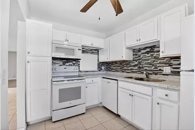 201 Oxford 600, West Palm Beach, FL 33417 - Photo 1