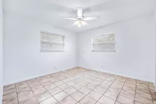 248 NE 12th St, Delray Beach, FL 33444 - Photo 7
