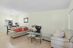 4325 Lucerne Villas Ln, Greenacres, FL 33467 - Photo 9