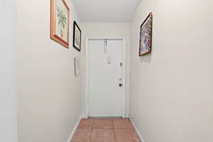 4325 Lucerne Villas Ln, Greenacres, FL 33467 - Photo 7