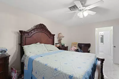 4325 Lucerne Villas Lane, Greenacres, FL 33467 - Photo 17