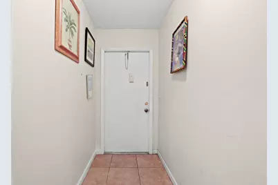4235 Lucerne Villas Lane, Greenacres, FL 33467 - Photo 7