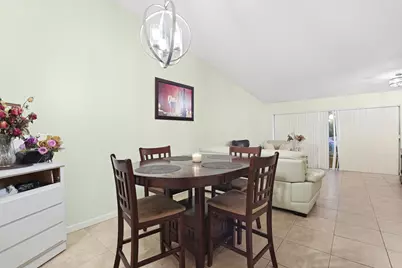 4325 Lucerne Villas Lane, Greenacres, FL 33467 - Photo 11