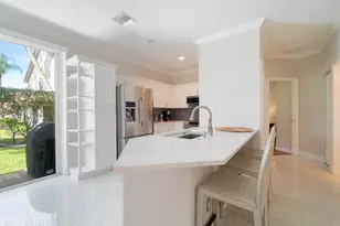 12616 Shoreline Dr, Wellington, FL 33414 - Photo 9
