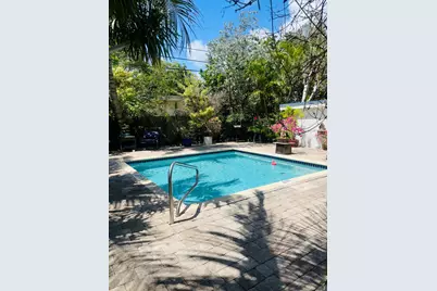 590 NW 40th Court #B, Oakland Park, FL 33309 - Photo 13
