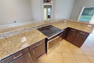 562 SW St Martins Cove, Port Saint Lucie, FL 34986 - Photo 5