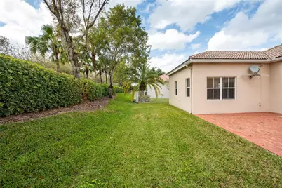 4015 Palm Place, Weston, FL 33331 - Photo 3