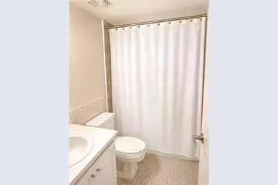 1800 Sans Souci Boulevard #424, North Miami, FL 33181 - Photo 9