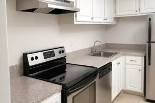 1800 Sans Souci Blvd, North Miami, FL 33181 - Photo 5