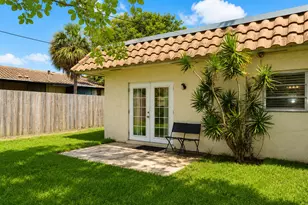 92 Lariat Cir, Boca Raton, FL 33487 - Photo 11