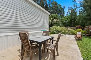 8011 SE Skylark Ave, Hobe Sound, FL 33455 - Photo 23