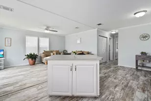 8011 SE Skylark Ave, Hobe Sound, FL 33455 - Photo 15