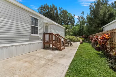 8011 SE Skylark Avenue, Hobe Sound, FL 33455 - Photo 5