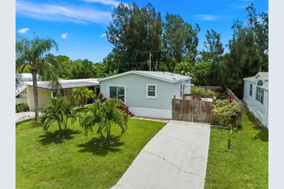 8011 SE Skylark Avenue, Hobe Sound, FL 33455 - Photo 3