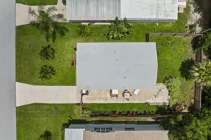 8011 SE Skylark Ave, Hobe Sound, FL 33455 - Photo 29