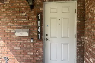 1641 NW 36th Ct, Oakland Park, FL 33309 - Photo 3