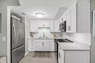 2069 NE Collins Cir, Jensen Beach, FL 34957 - Photo 5