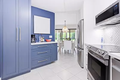 5800 Camino Del Sol #Apt 106, Boca Raton, FL 33433 - Photo 3