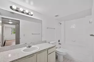 8353 Lake Dr, Doral, FL 33166 - Photo 11