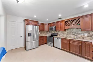 112 Laurel Way, Royal Palm Beach, FL 33411 - Photo 25