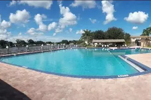 100 Ashbury Rd, Hollywood, FL 33024 - Photo 23