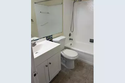 220 Berkshire K #220, West Palm Beach, FL 33417 - Photo 5