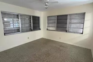 422 S Arnold Ave, Lantana, FL 33462 - Photo 3