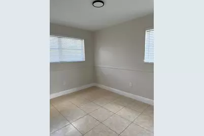 7761 NW 15th Court, Pembroke Pines, FL 33024 - Photo 5