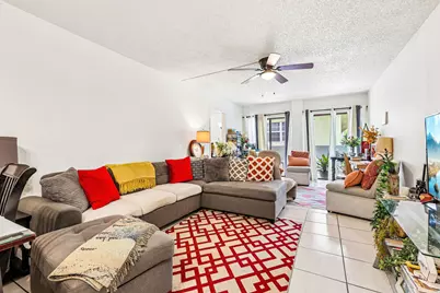 6941 Carlyle Avenue #2e, Miami Beach, FL 33141 - Photo 3