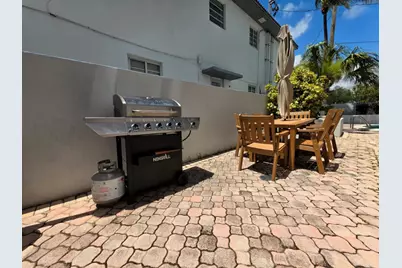 6941 Carlyle Avenue #2e, Miami Beach, FL 33141 - Photo 19