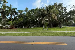 4040 N Hills Dr, Hollywood, FL 33021 - Photo 35