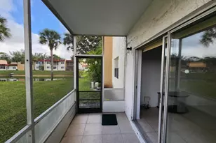 314 Lake Dora Dr, West Palm Beach, FL 33411 - Photo 5