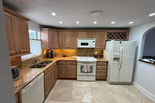 511 Bayshore Dr, Fort Lauderdale, FL 33304 - Photo 7