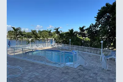 511 Bayshore Drive #405, Fort Lauderdale, FL 33304 - Photo 11