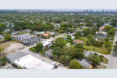 3467 NE 13th Avenue #Ab, Oakland Park, FL 33334 - Photo 11