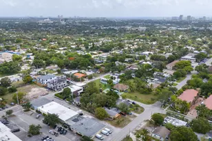 3467 NE 13th Ave, Oakland Park, FL 33334 - Photo 19