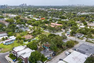 3467 NE 13th Ave, Oakland Park, FL 33334 - Photo 9