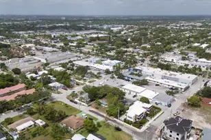 3467 NE 13th Ave, Oakland Park, FL 33334 - Photo 15