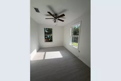 311 N 11th Street, Fort Pierce, FL 34950 - Photo 13