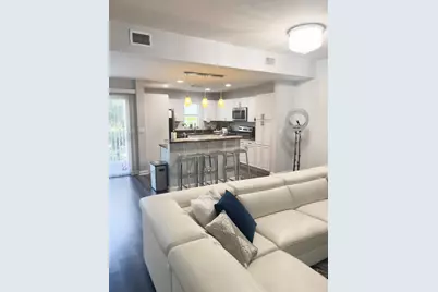 425 NE 1st Street, Pompano Beach, FL 33060 - Photo 3