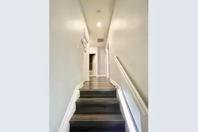 425 NE 1st Street, Pompano Beach, FL 33060 - Photo 9