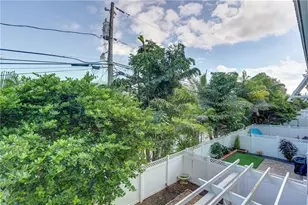 425 NE 1st St, Pompano Beach, FL 33060 - Photo 17